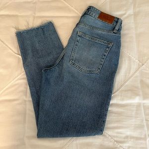 BDG by Urban Outfitters Dillon Jean Straight Leg, Size 25